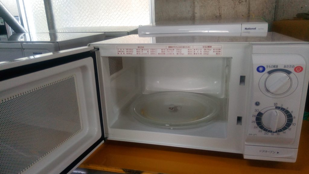 温め時間の目安表示がわかりやすい、サンヨー電子レンジ