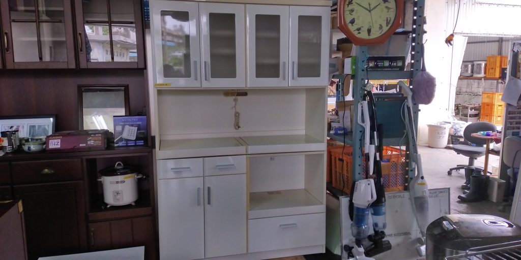 キッチンの棚 沖縄 リサイクルショップ アールファクトリー