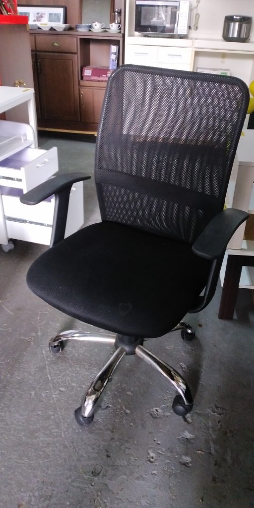 椅子 沖縄 リサイクルショップ アールファクトリー